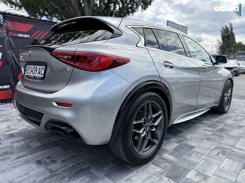 Infiniti Q30 2016 - фото 7