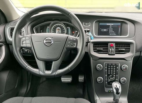 Volvo V40 2016 - фото 20