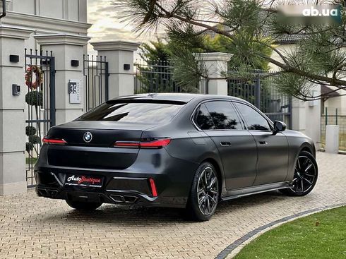 BMW 7 серия 2023 - фото 17