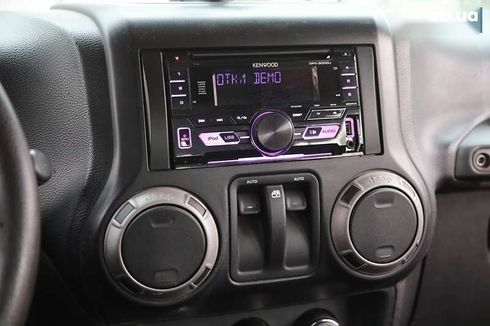 Jeep Wrangler 2012 - фото 12