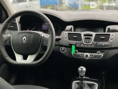 Renault Laguna 2011 - фото 8