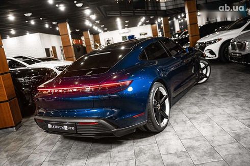 Porsche Taycan 2020 - фото 16