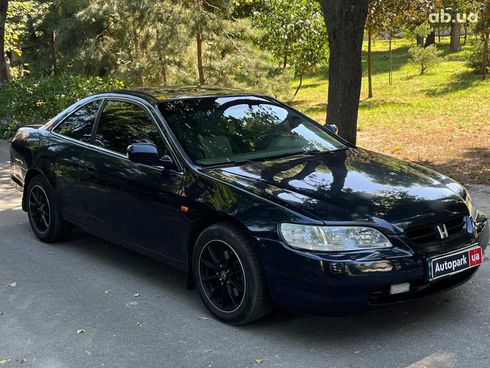 Honda Accord 2000 черный - фото 3