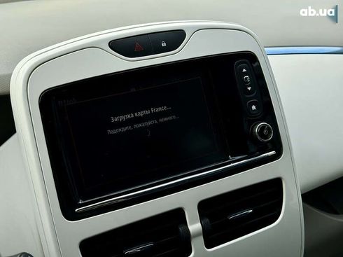 Renault Zoe 2014 - фото 25