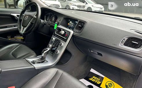 Volvo V60 2016 - фото 17