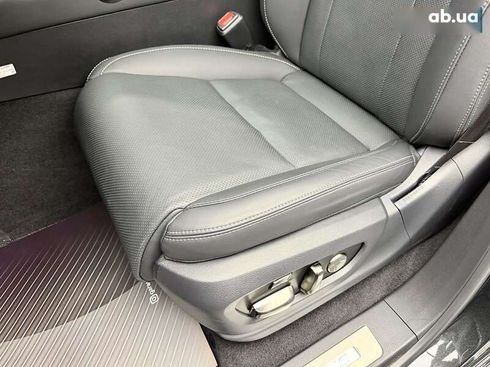 Lexus LX 2025 - фото 29