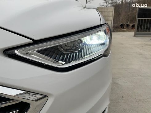 Ford Fusion 2016 белый - фото 30