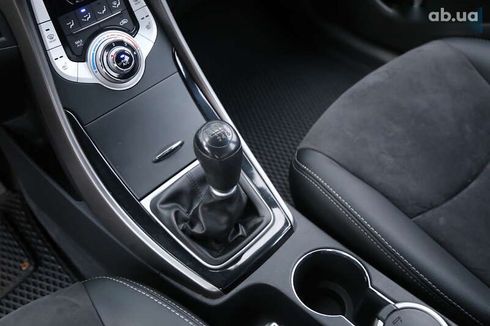 Hyundai Elantra 2012 - фото 21