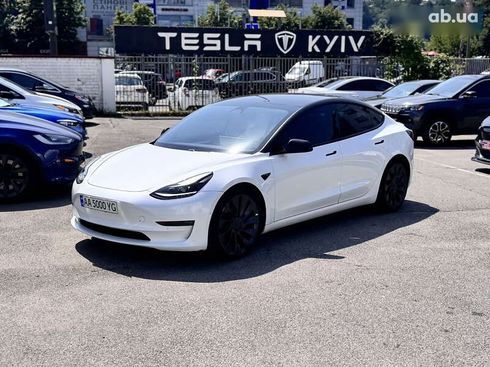 Tesla Model 3 2021 - фото 15