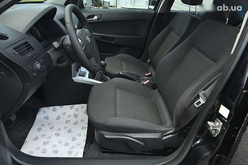 Opel Astra 2009 - фото 18