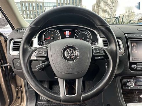 Volkswagen Touareg 2017 - фото 25