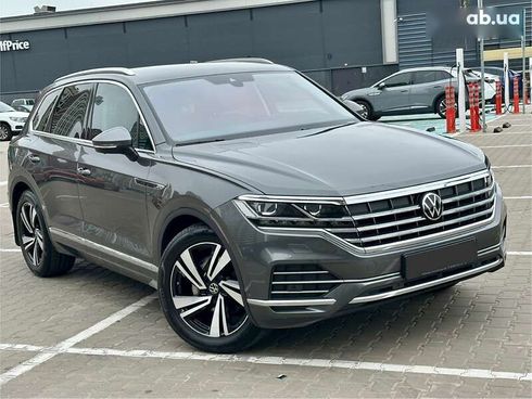 Volkswagen Touareg 2022 - фото 10