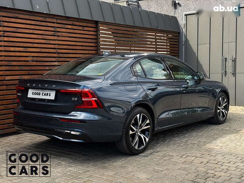 Volvo S60 2024 - фото 19