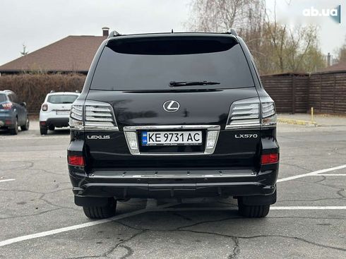 Lexus LX 2015 - фото 6