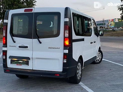 Renault Trafic 2015 - фото 9