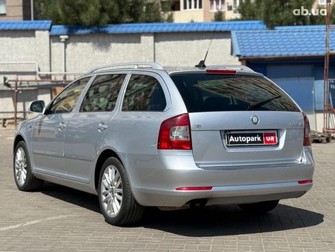 Skoda Octavia 2010 серый - фото 14