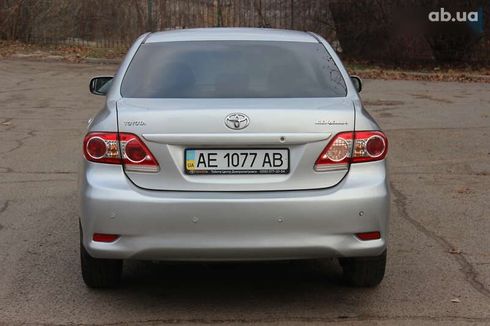 Toyota Corolla 2012 - фото 10