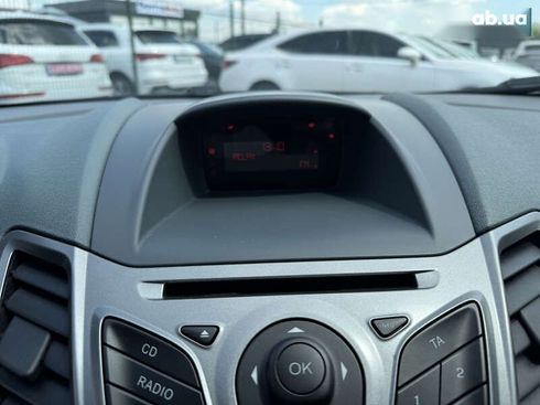 Ford Fiesta 2011 - фото 17