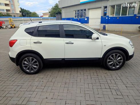 Nissan Qashqai 2008 белый - фото 14