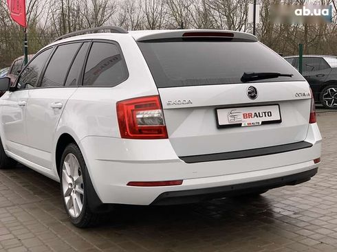 Skoda Octavia 2019 - фото 18