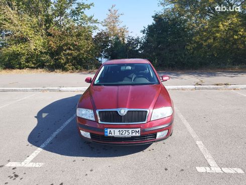 Skoda Octavia 2004 красный - фото 6