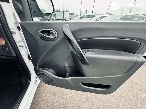 Renault Kangoo 2019 - фото 20