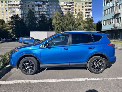 Toyota RAV4 2017 синий - фото 3