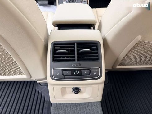 Audi A4 2018 - фото 18