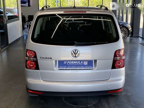 Volkswagen Touran 2008 - фото 12