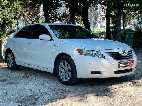 Toyota Camry 2008 белый - фото 5