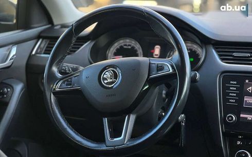 Skoda Octavia 2018 - фото 11