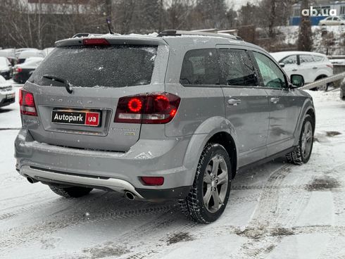 Dodge Journey 2017 серый - фото 6