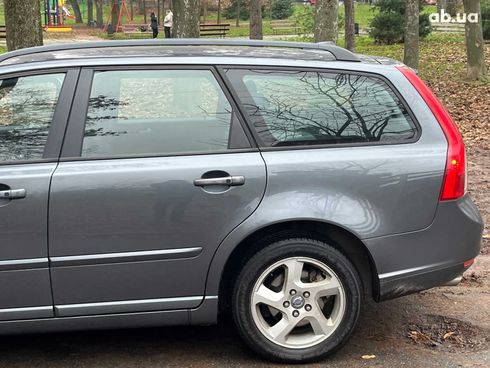 Volvo V50 2011 серый - фото 7