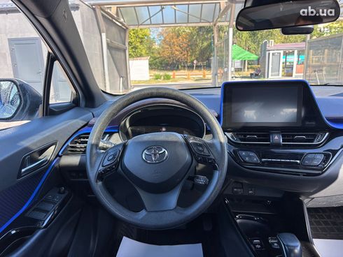 Toyota C-HR 2020 белый - фото 26