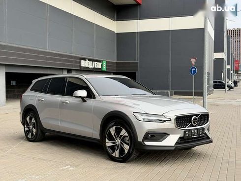 Volvo V60 Cross Country 2024 - фото 14