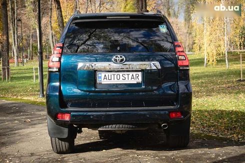Toyota Land Cruiser Prado 2017 - фото 15
