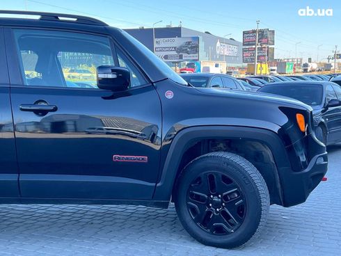 Jeep Renegade 2017 черный - фото 11