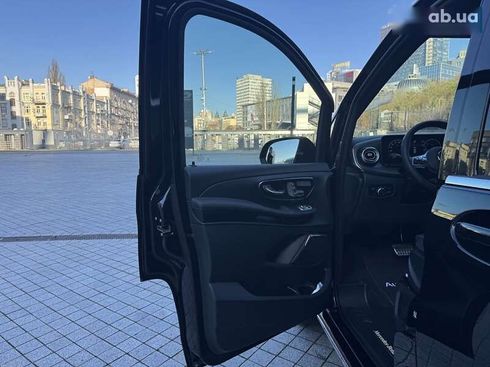 Mercedes-Benz V-Класс 2024 - фото 17