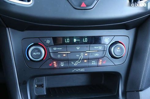 Ford Focus 2017 - фото 20
