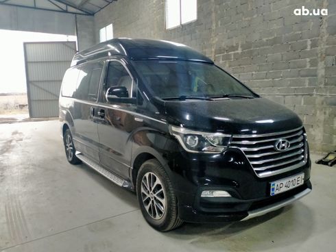 Hyundai Grand Starex 2018 черный - фото 3
