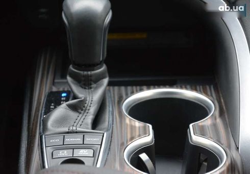 Toyota Camry 2019 - фото 25