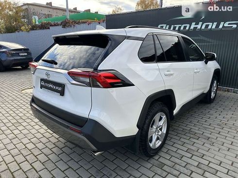 Toyota RAV4 2019 - фото 29