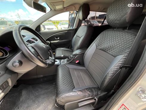 Renault Megane 2012 белый - фото 35