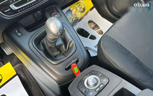 Renault Scenic 2015 - фото 15