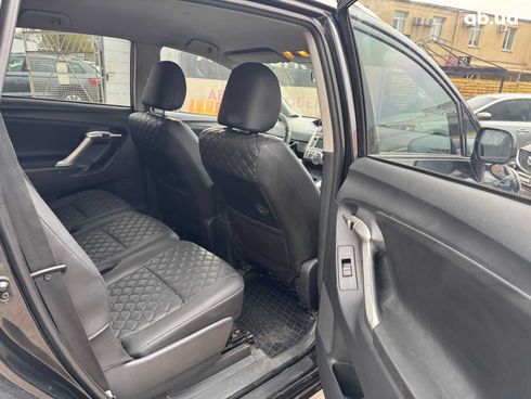 Toyota Verso 2012 черный - фото 6