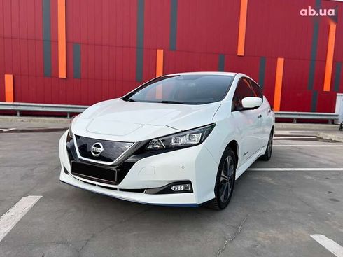 Nissan Leaf 2019 - фото 6