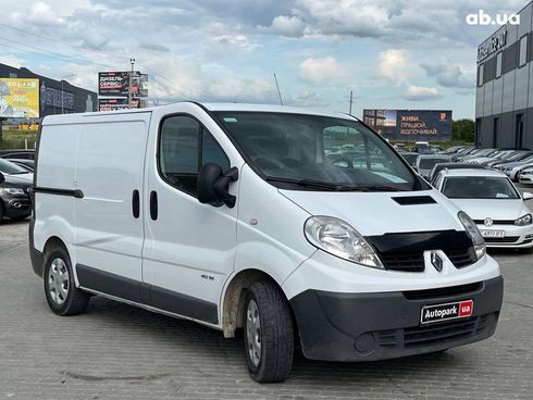 Renault Trafic 2014 белый - фото 4