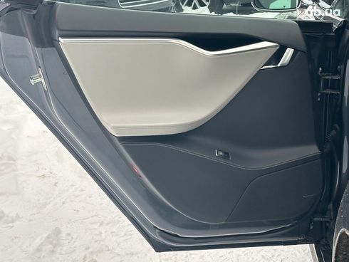 Tesla Model S 2015 серый - фото 16