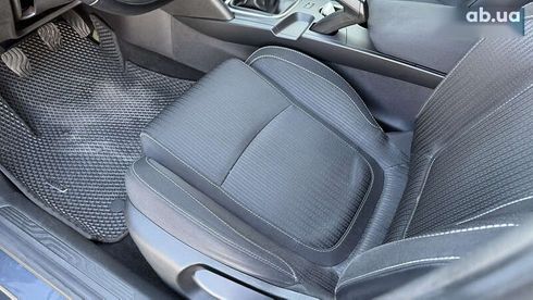 Renault Megane 2017 - фото 23
