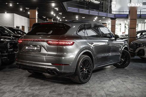 Porsche Cayenne 2019 - фото 9